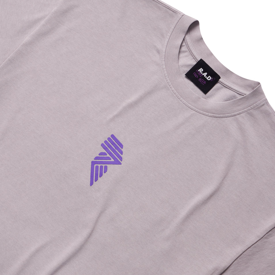 HEAVY™ GLOBE TEE LILAC GRAY