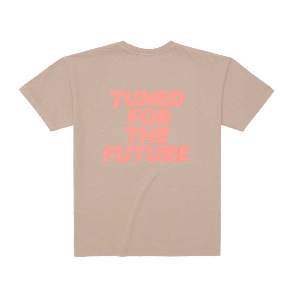 HEAVY™ TUNED FOR THE FUTURE TEE DUST ORANGE